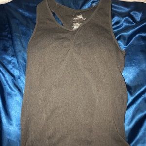 Padding sports workout shirt